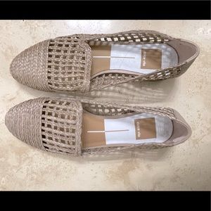 Dolce Vita raffia flats! Perfect for summer!